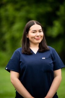 Val - Dental Assistant